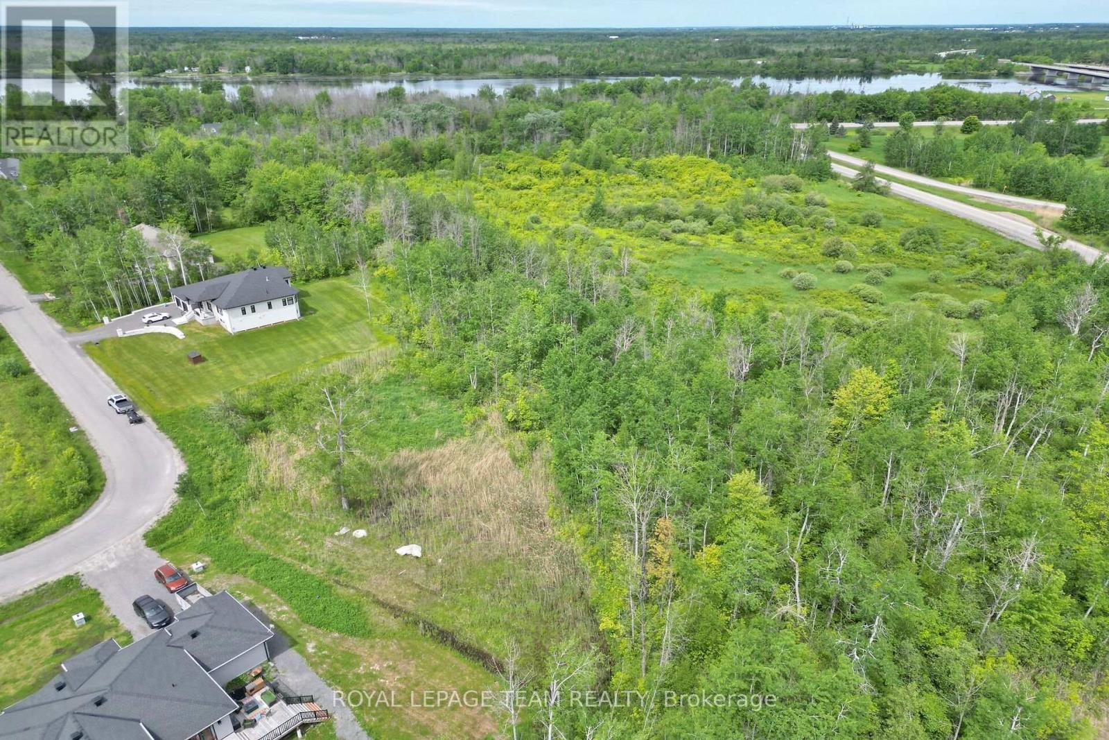 17 Rideau Crossing Crescent, North Grenville, ON