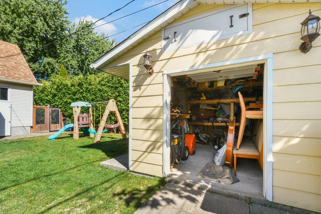 Rangement - 31 Av. De Médoc, Candiac, QC - Outdoor With Exterior