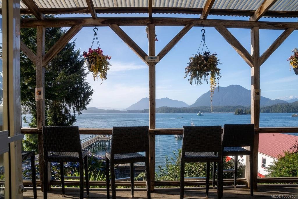 320 Main St, Tofino, BC