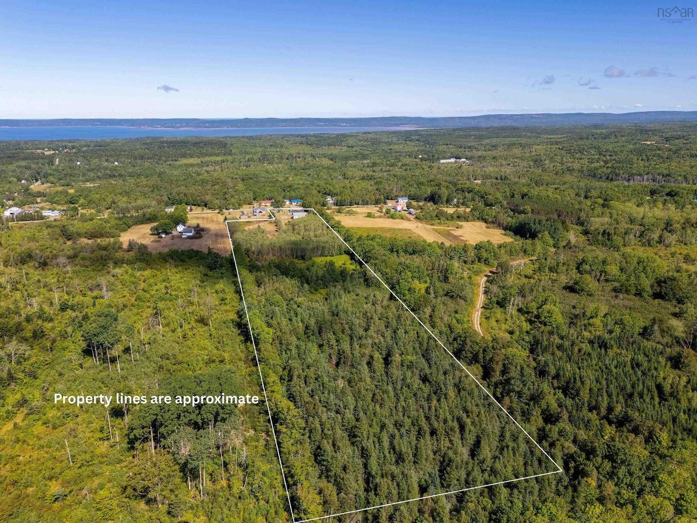 1084 Ridge Road, North Range, NS