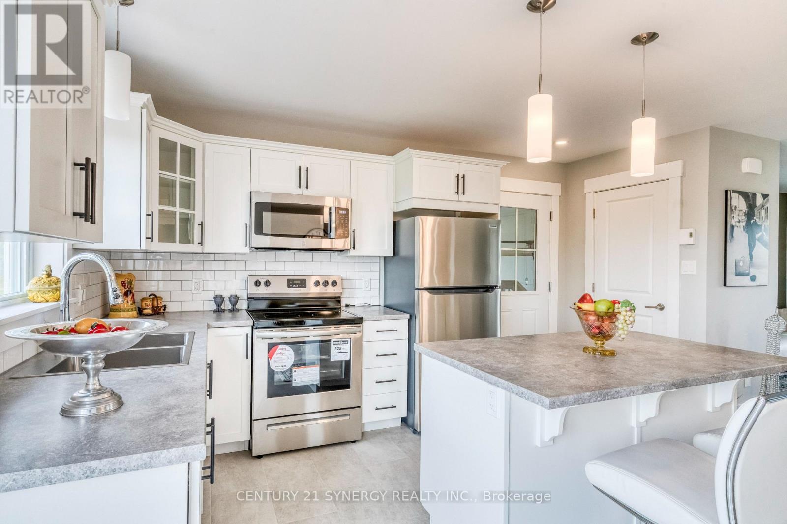 938 Drummond Concession 1 Concession, Drummond/North Elmsley, ON - Indoor Photo Showing Kitchen With Stainless Steel Kitchen With Upgraded Kitchen