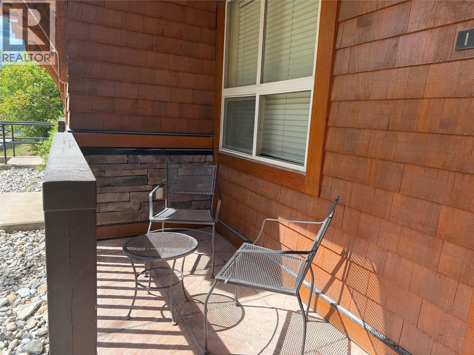 2049 Summit Drive Unit# 115D, Panorama, BC - Outdoor With Exterior