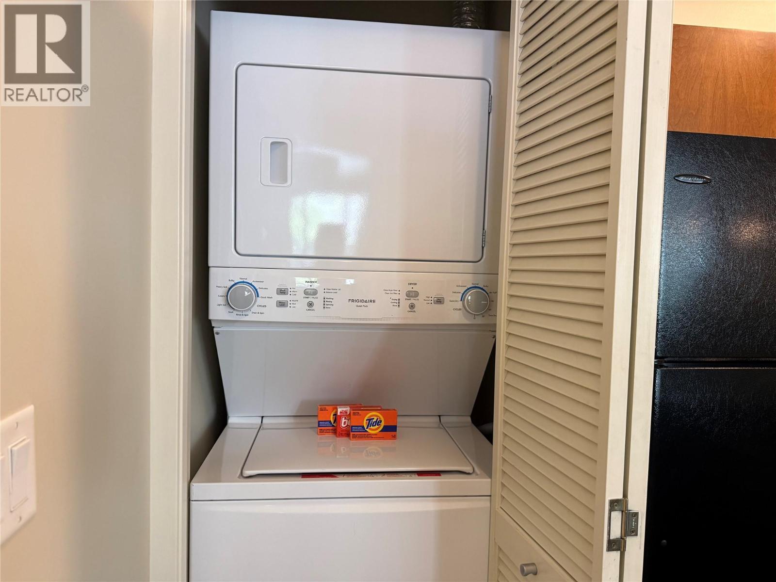 Insuite Laundry - 2049 Summit Drive Unit# 115D, Panorama, BC - Indoor Photo Showing Laundry Room