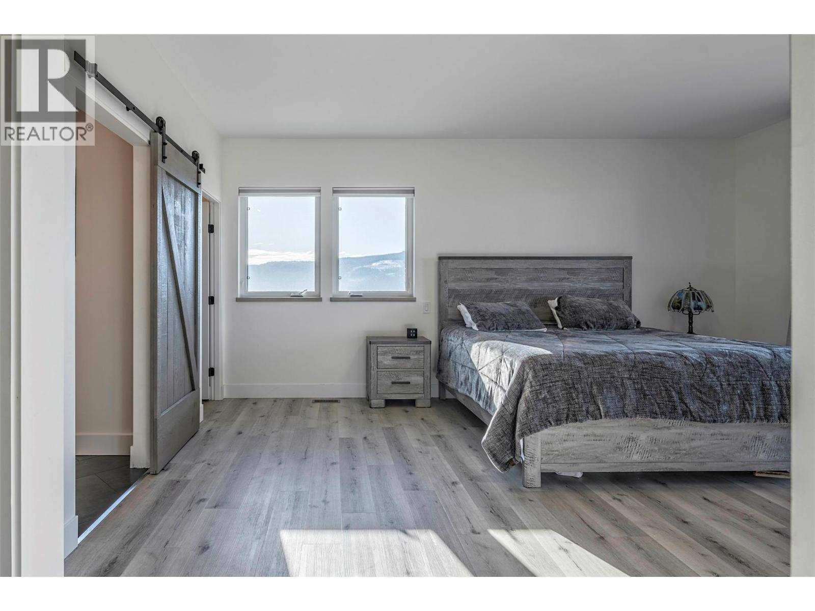 123 Ranchland Place, Coldstream, BC - Indoor Photo Showing Bedroom