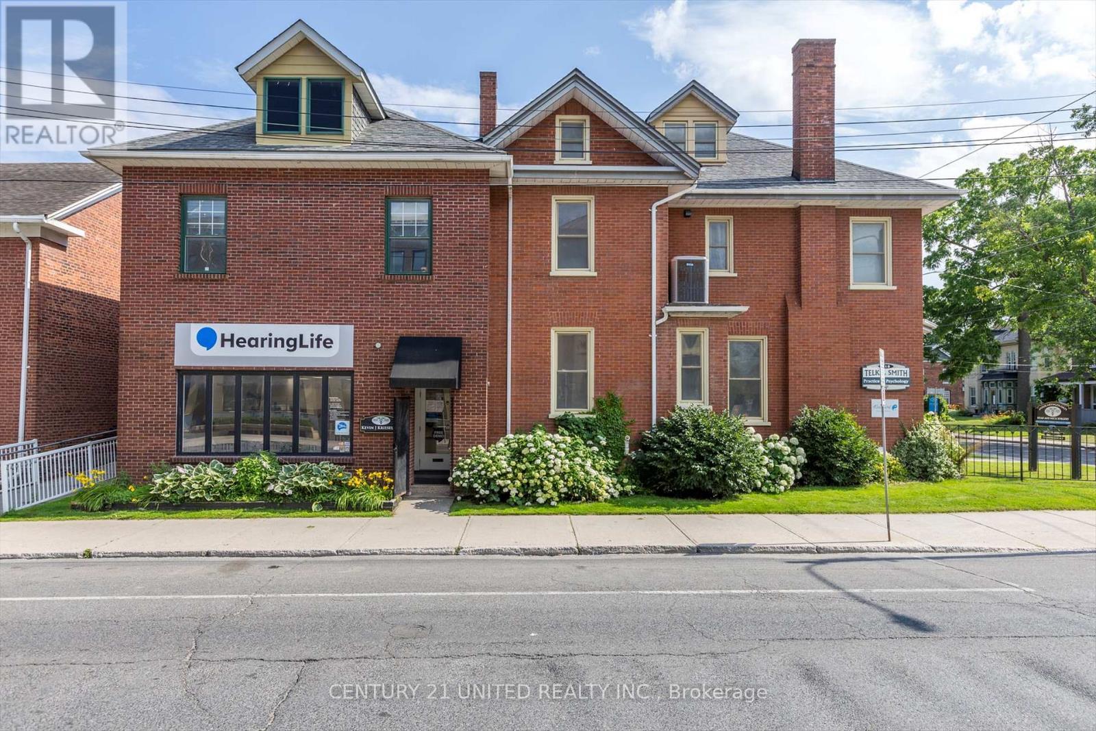 318 Stewart Street, Peterborough (Town Ward 3), ON