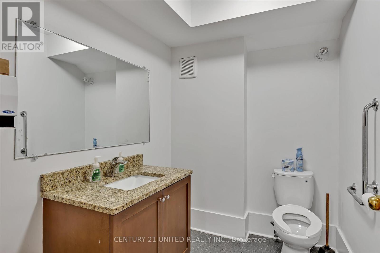 318 Stewart Street, Peterborough (Town Ward 3), ON