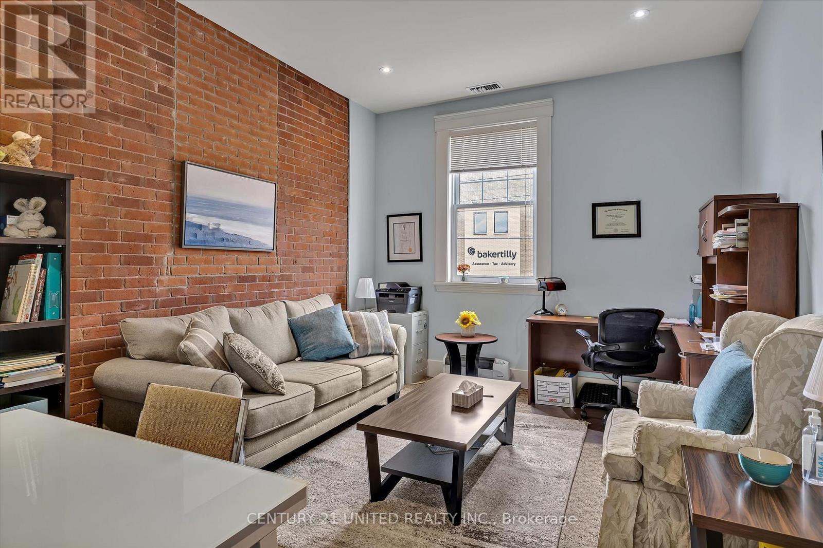 318 Stewart Street, Peterborough (Town Ward 3), ON