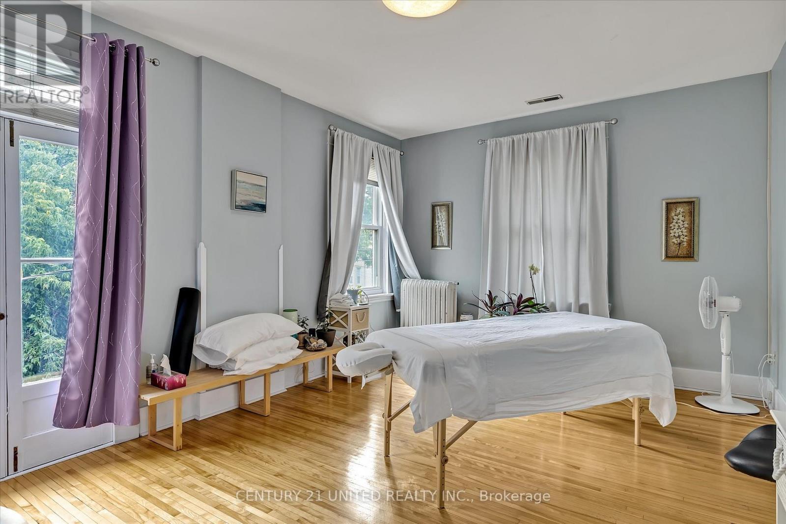 318 Stewart Street, Peterborough (Town Ward 3), ON