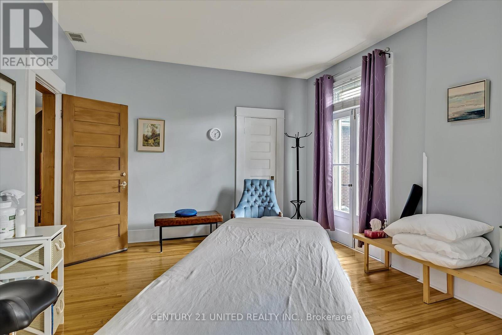 318 Stewart Street, Peterborough (Town Ward 3), ON