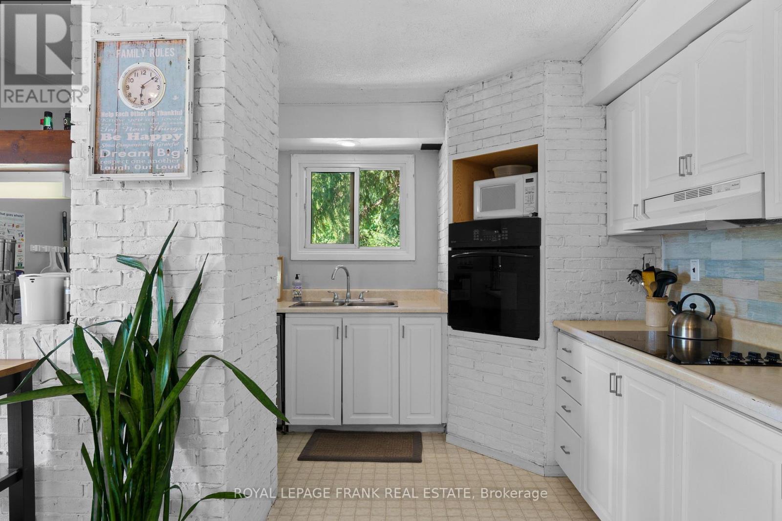 230-232 Lake Dalrymple Road, Kawartha Lakes (Carden), ON - Indoor Photo Showing Kitchen With Double Sink