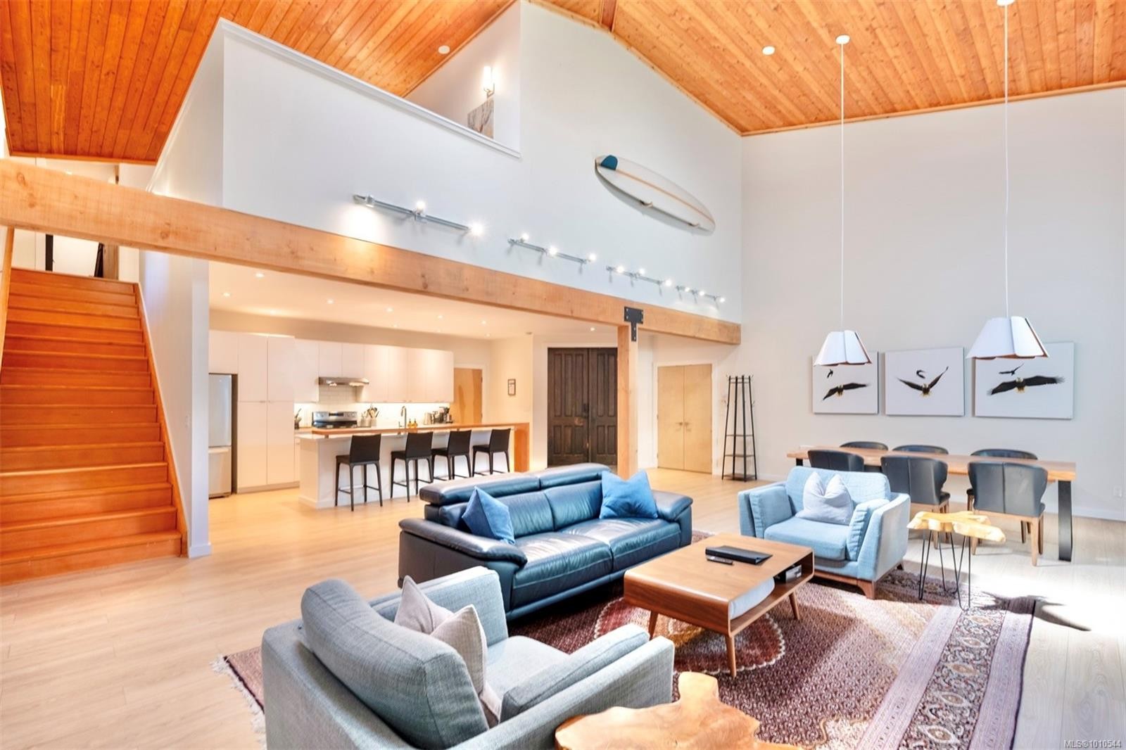 1316 Lynn Rd, Tofino, BC