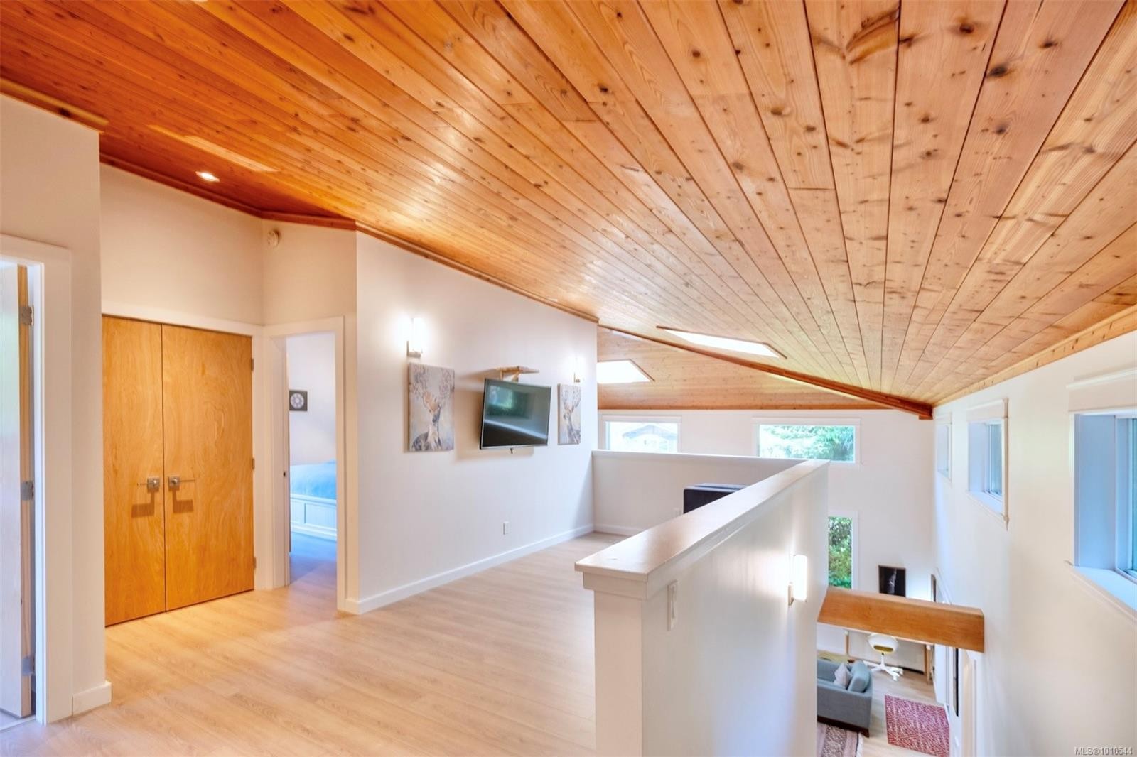 1316 Lynn Rd, Tofino, BC