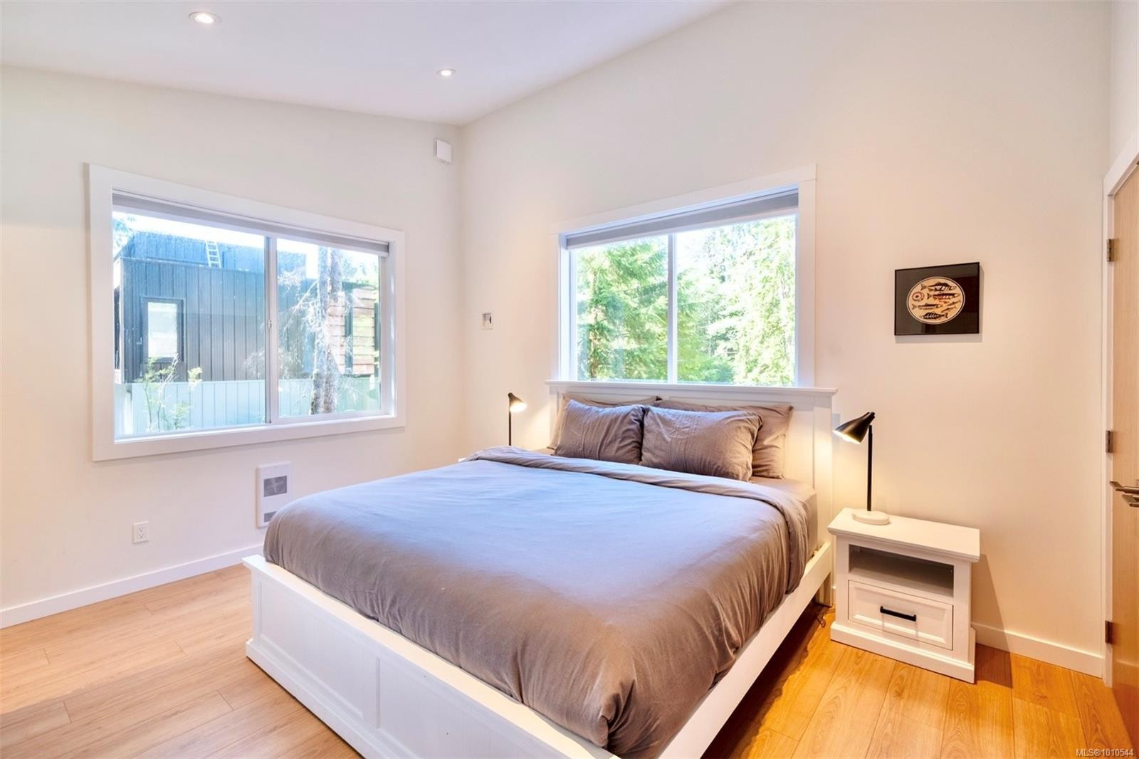 1316 Lynn Rd, Tofino, BC