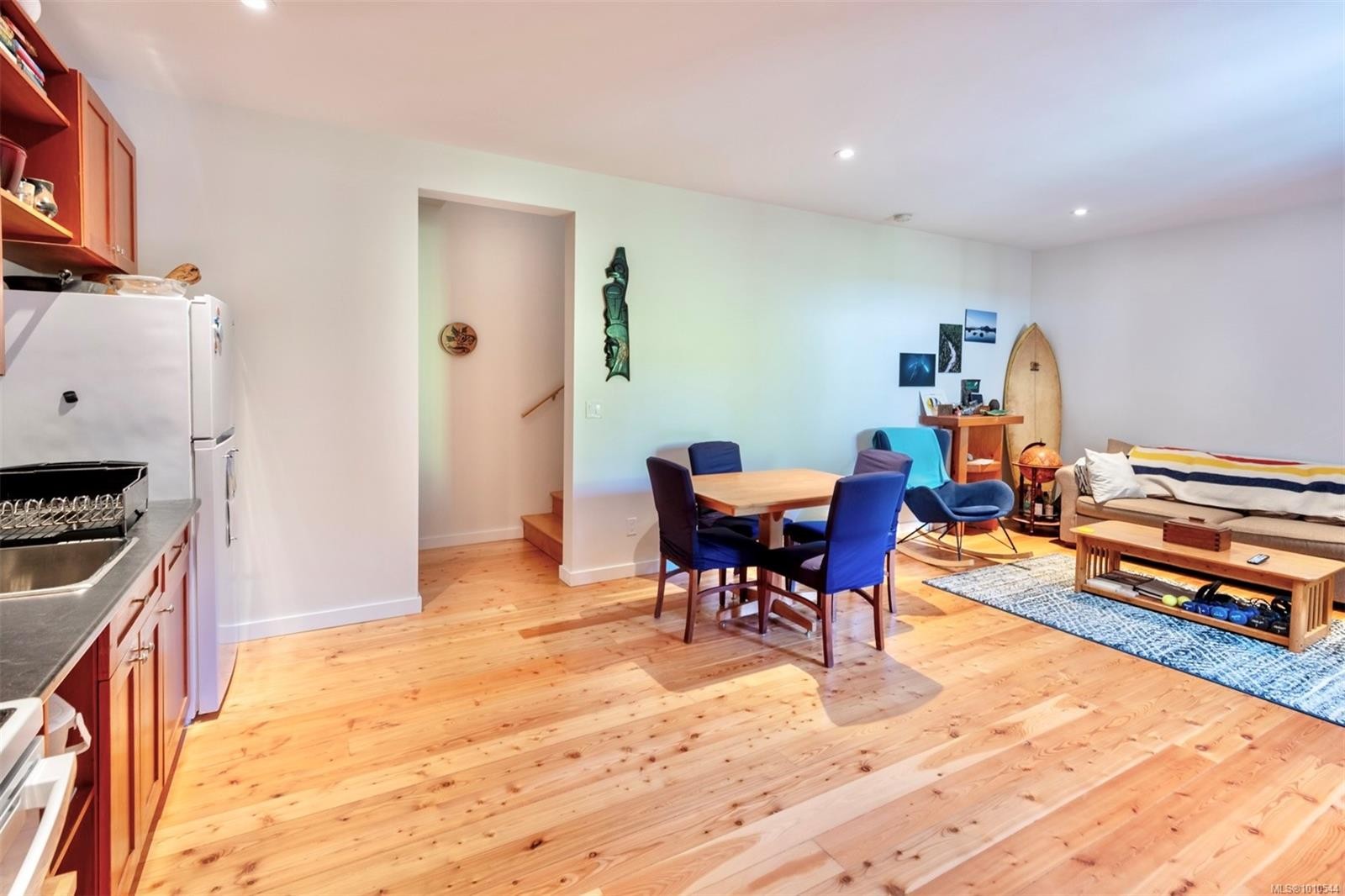 1316 Lynn Rd, Tofino, BC