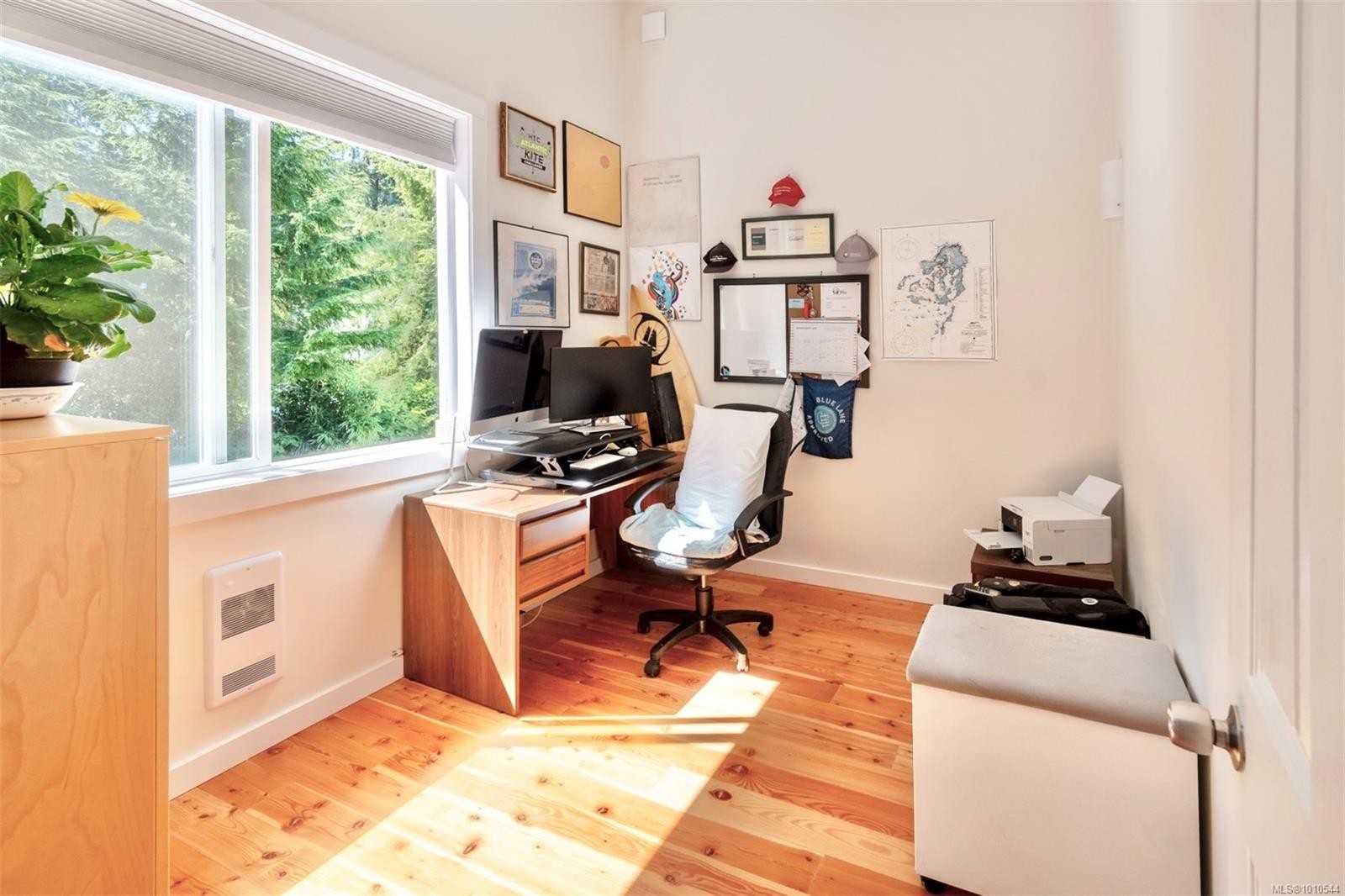 1316 Lynn Rd, Tofino, BC