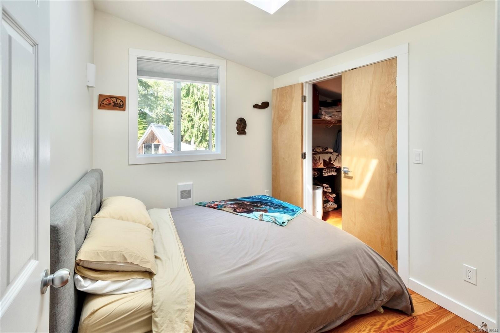 1316 Lynn Rd, Tofino, BC