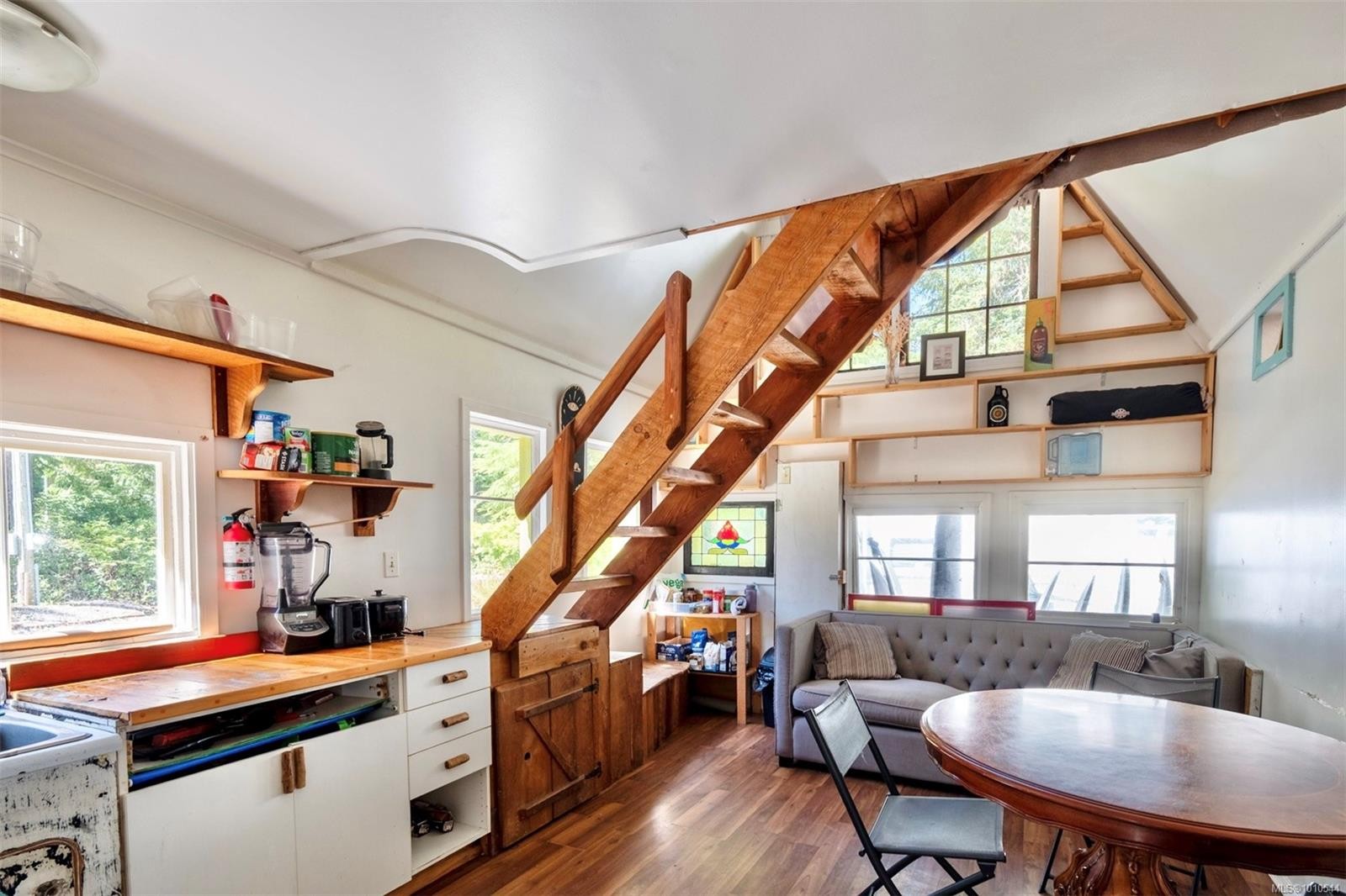 1316 Lynn Rd, Tofino, BC