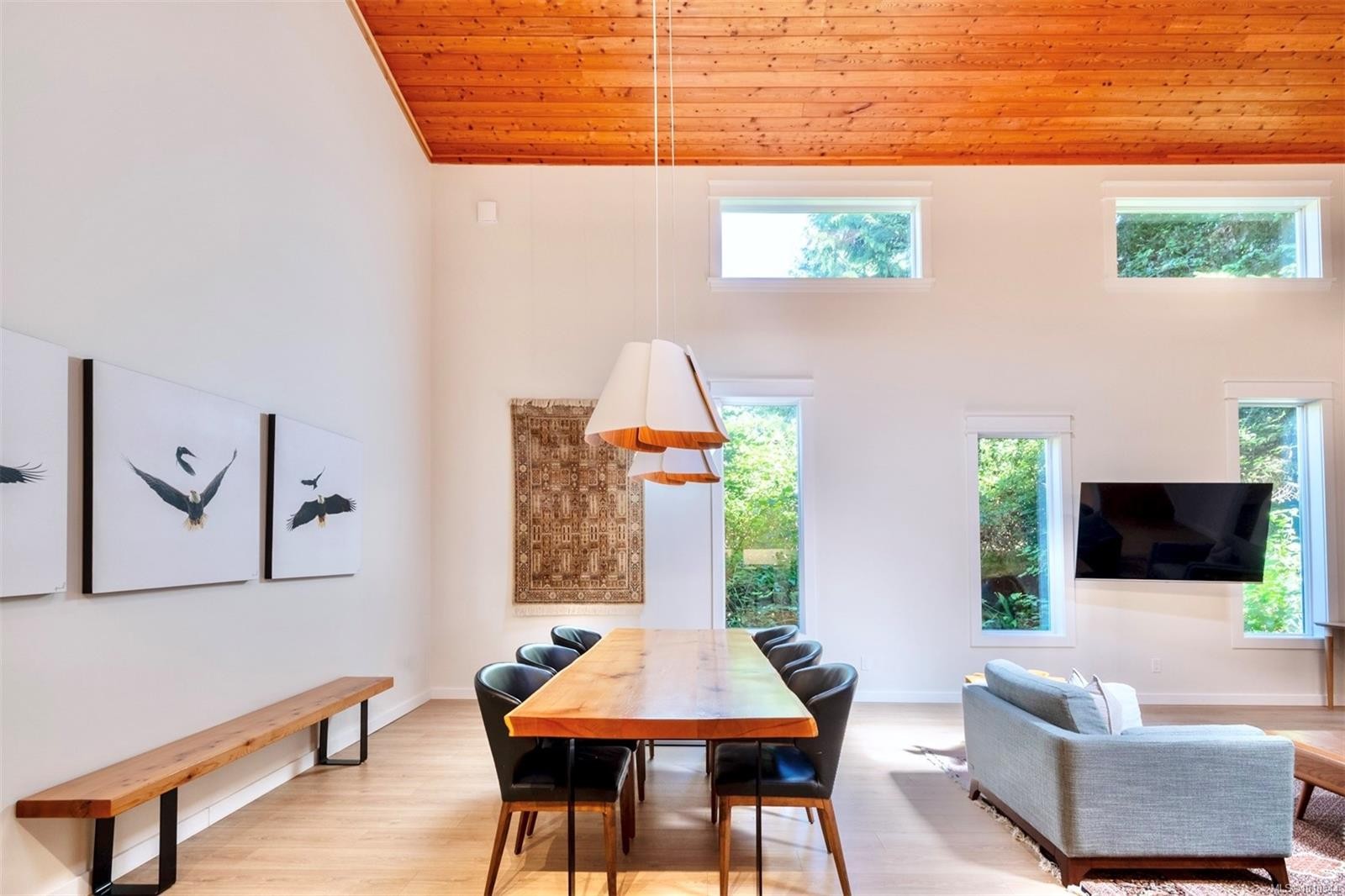 1316 Lynn Rd, Tofino, BC