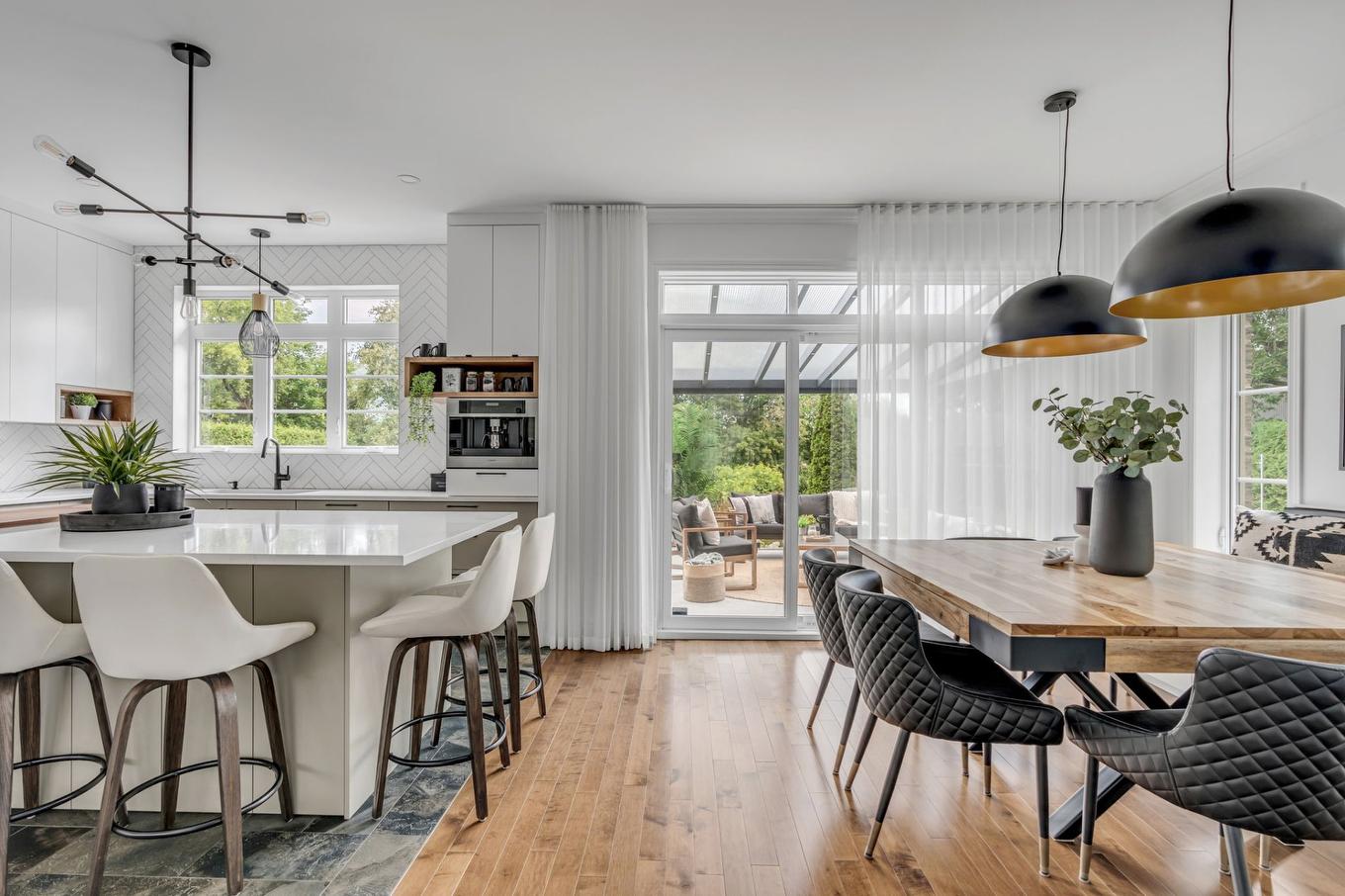 Kitchen - 6 Rue Ernest-Trotier, Baie-Saint-Paul, QC - Indoor Photo Showing Dining Room