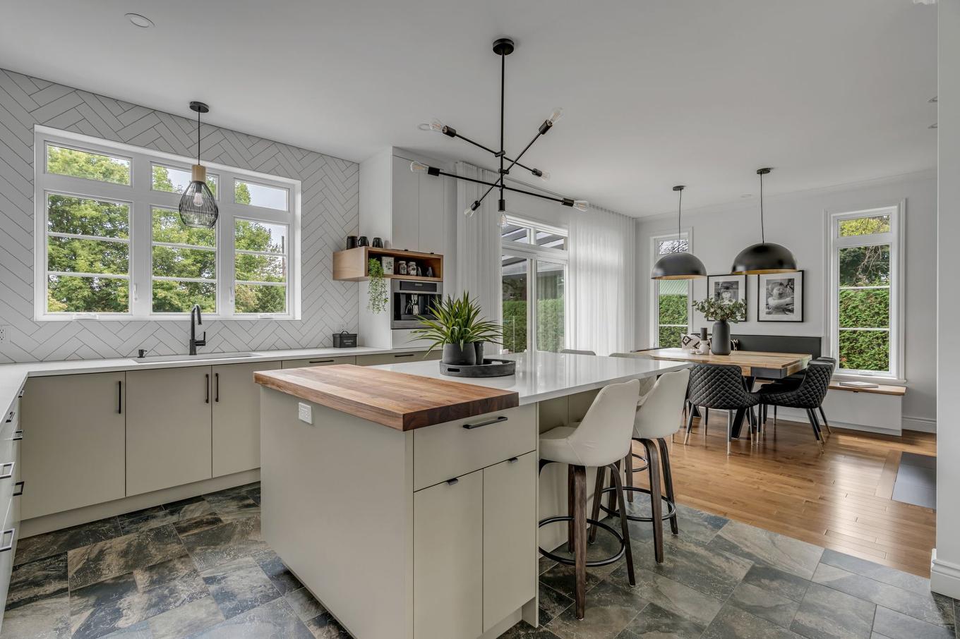 Kitchen - 6 Rue Ernest-Trotier, Baie-Saint-Paul, QC - Indoor Photo Showing Kitchen With Upgraded Kitchen