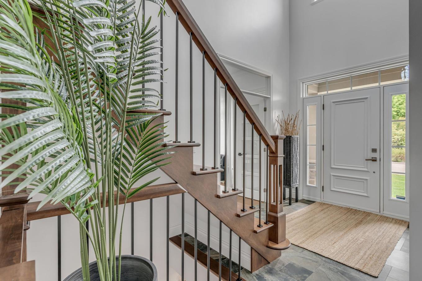 Staircase - 6 Rue Ernest-Trotier, Baie-Saint-Paul, QC - Indoor Photo Showing Other Room