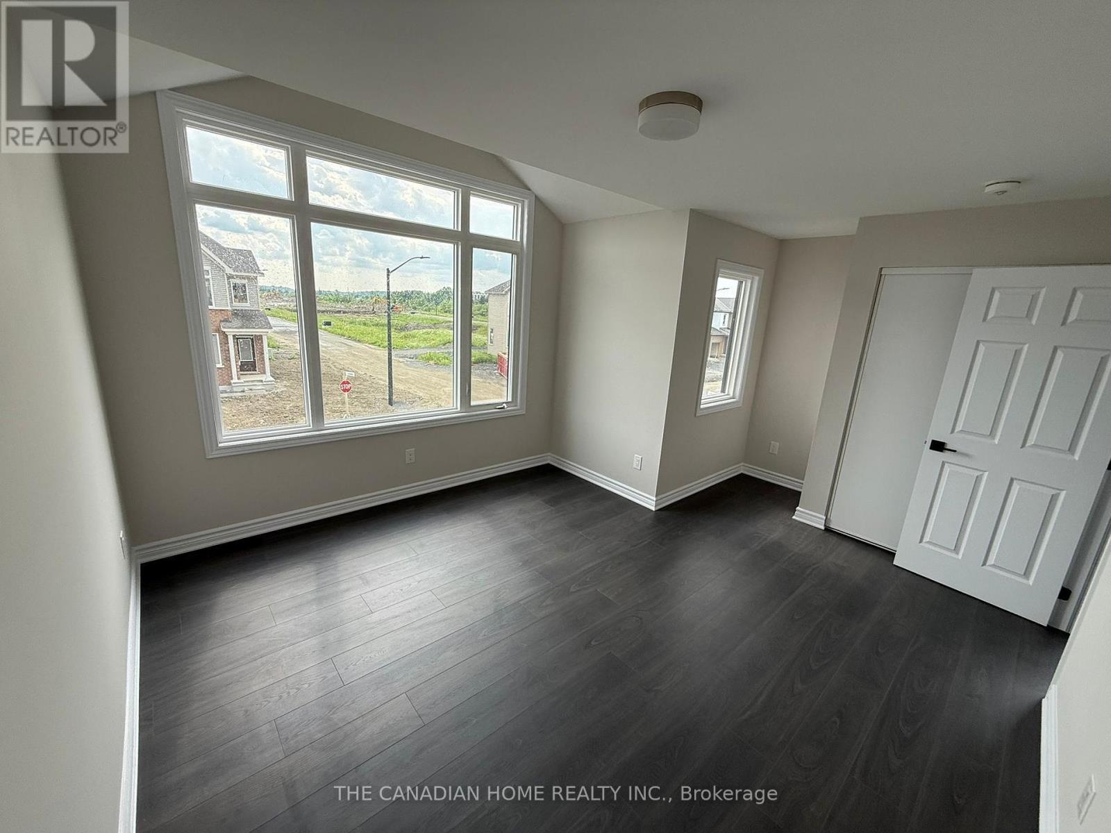 808 Anemone Mews, Ottawa, ON - Indoor Photo Showing Other Room