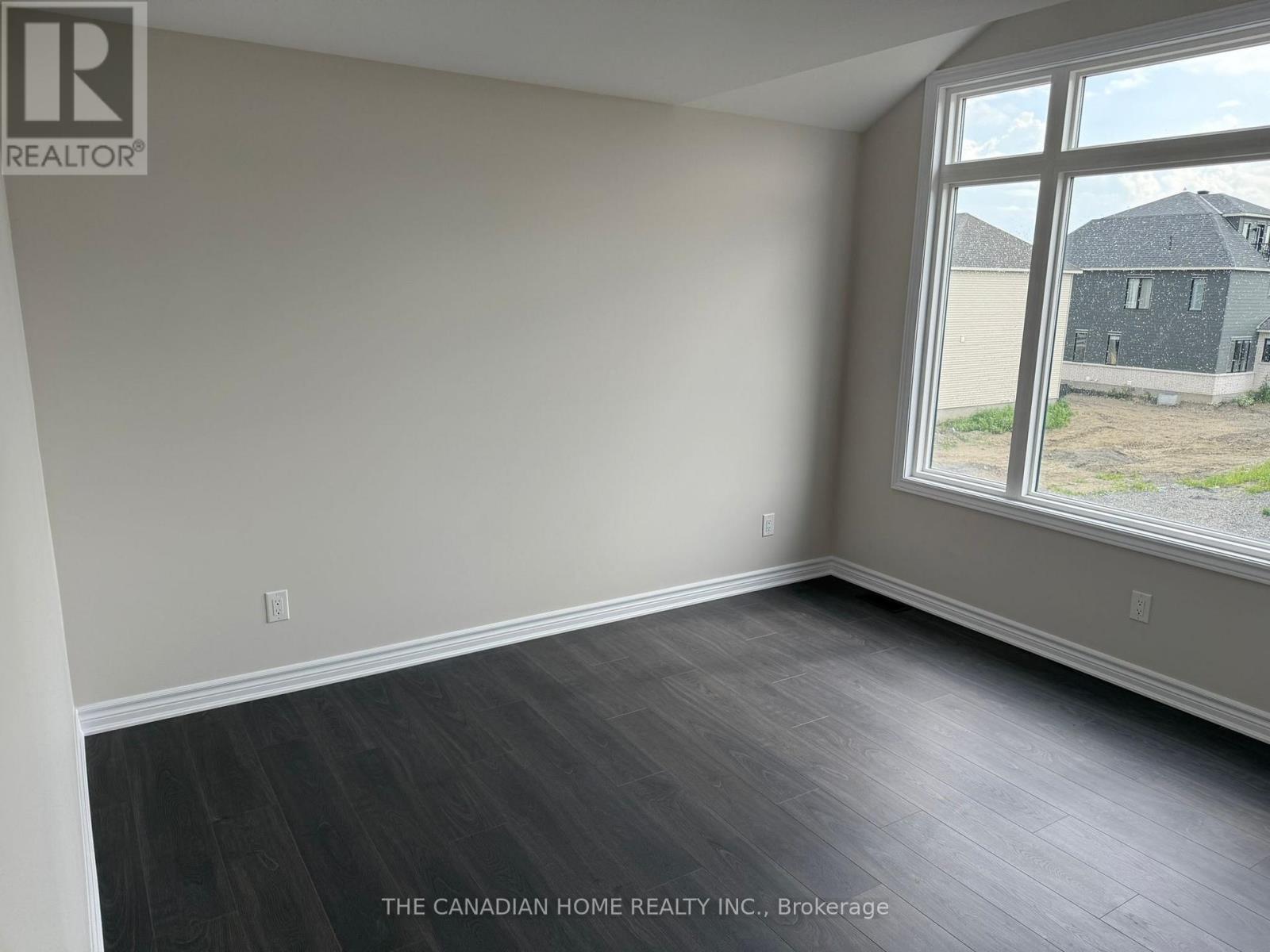 808 Anemone Mews, Ottawa, ON - Indoor Photo Showing Other Room