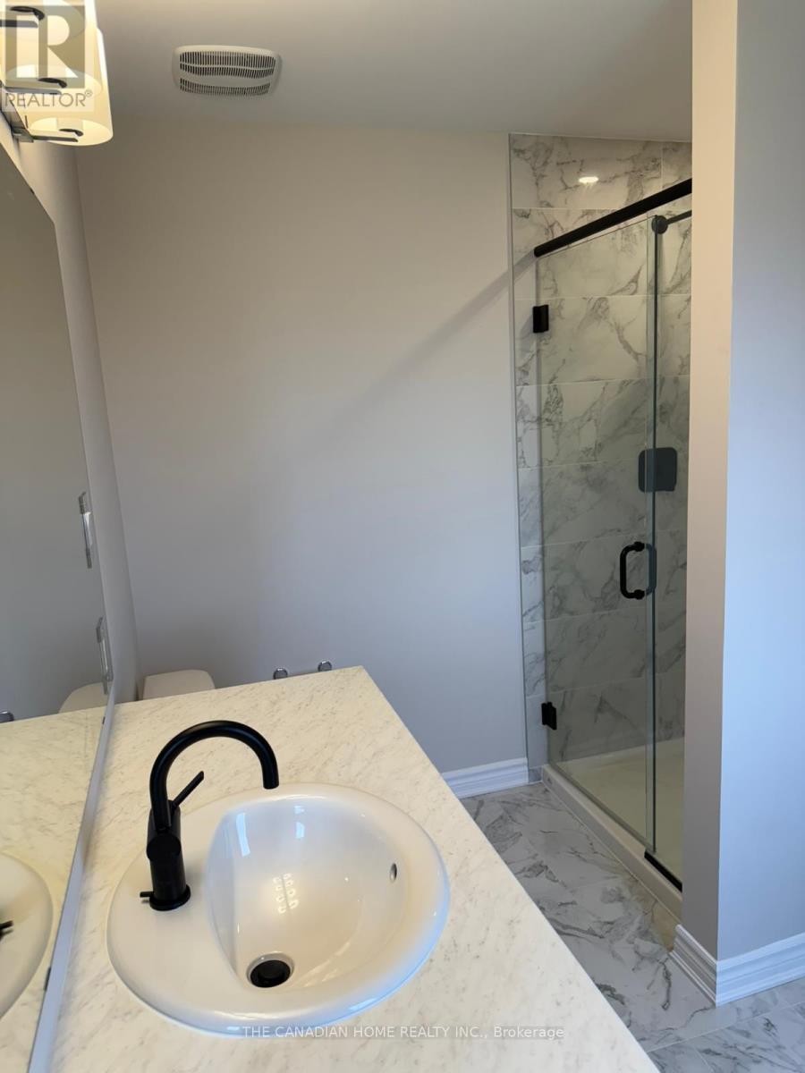 808 Anemone Mews, Ottawa, ON - Indoor Photo Showing Bathroom