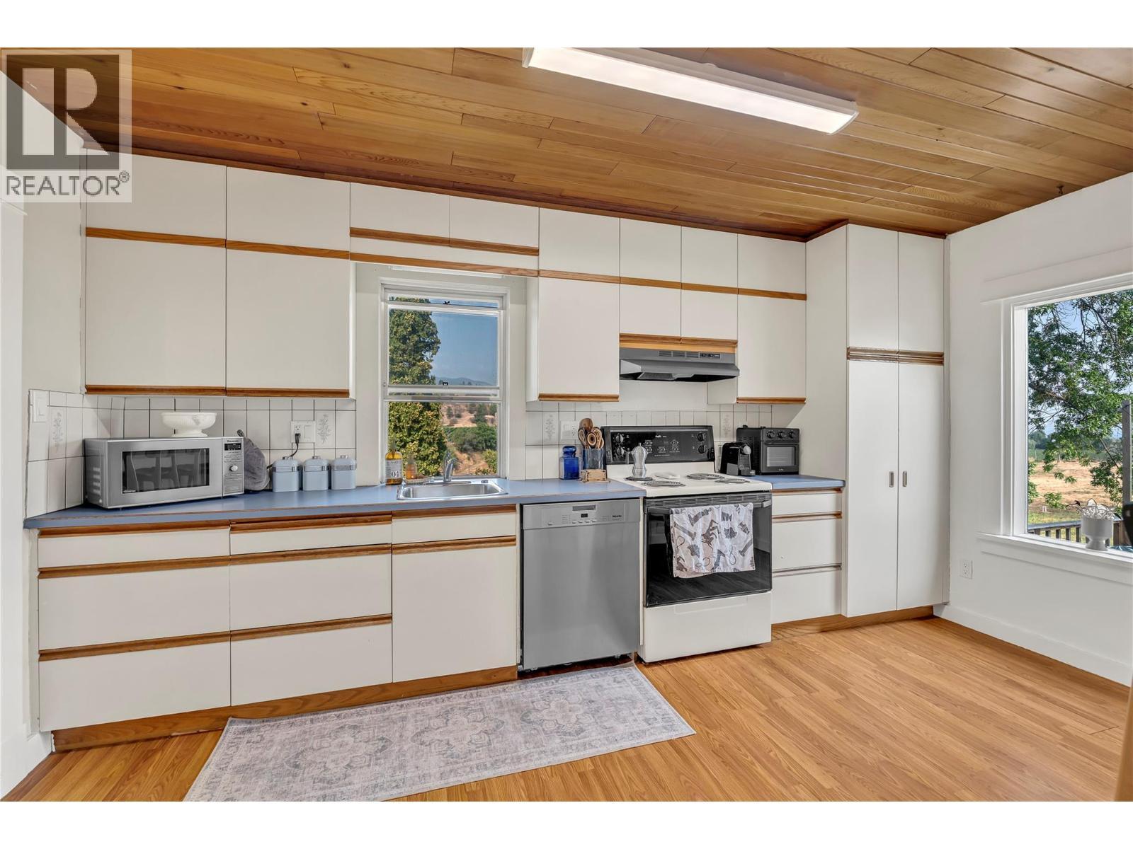 1275 Munson Avenue, Penticton, BC