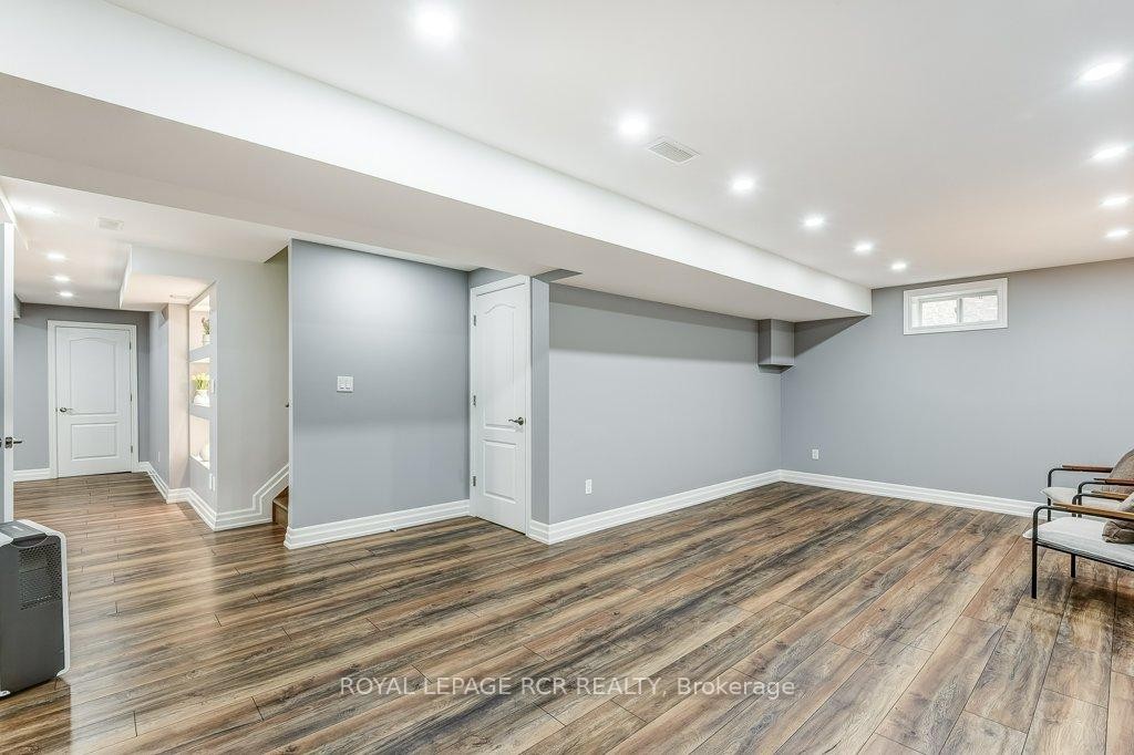 42 Mynden Way, Newmarket, ON - Indoor Photo Showing Basement