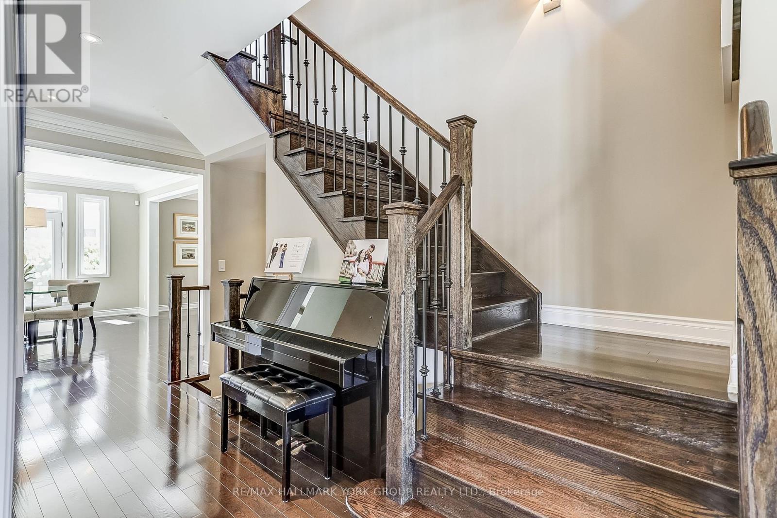 1022 Sherman Brock Circle, Newmarket, ON - Indoor Photo Showing Other Room