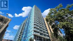 2107 - 210 SIMCOE STREET Toronto, ON M5T 1T4