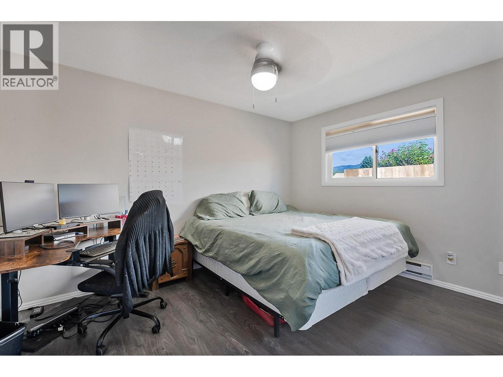 2305 39 Street, Vernon, BC - Indoor Photo Showing Bedroom