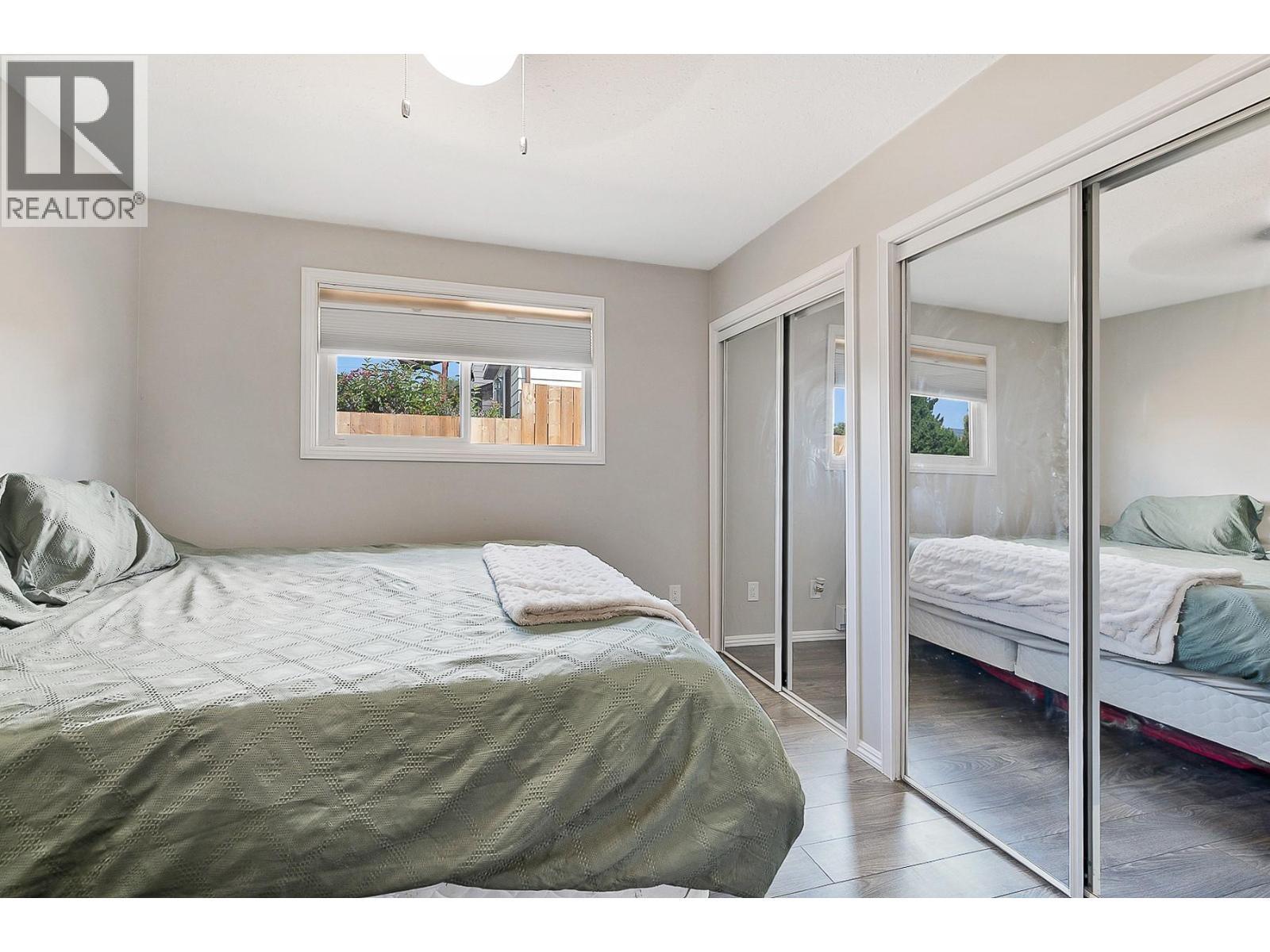 2305 39 Street, Vernon, BC - Indoor Photo Showing Bedroom