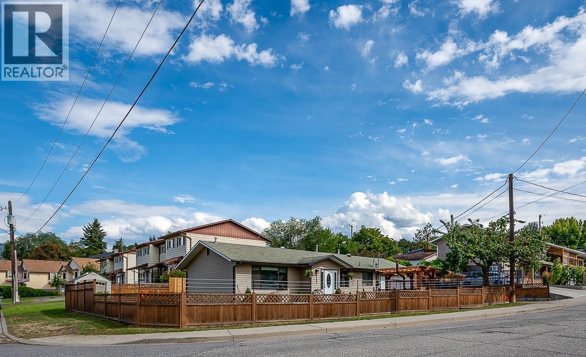 2305 39 Street, Vernon, BC - Outdoor