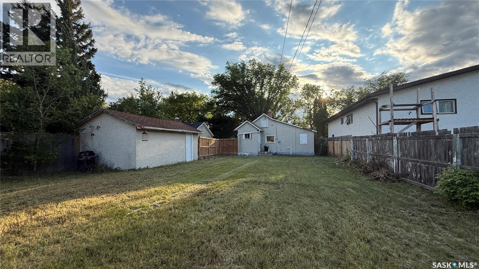 1432 105Th Street, North Battleford, SK - Outdoor