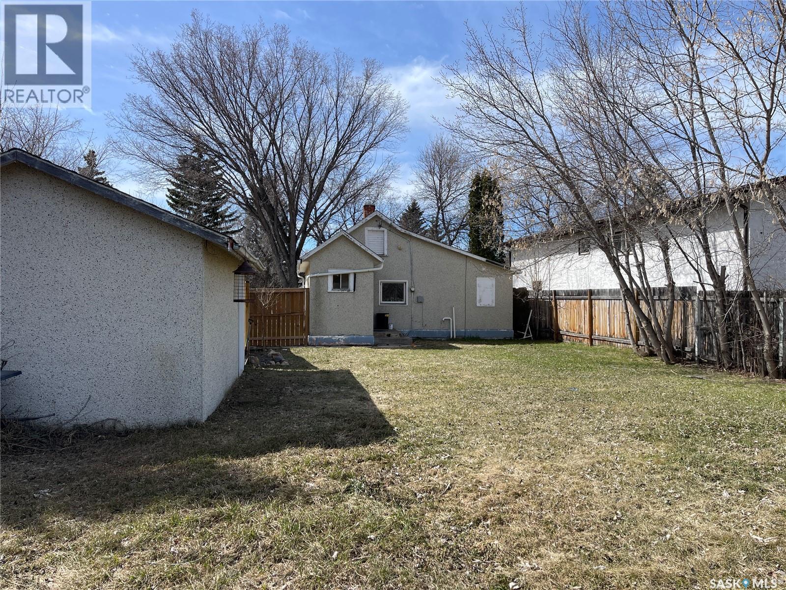 1432 105Th Street, North Battleford, SK - Outdoor