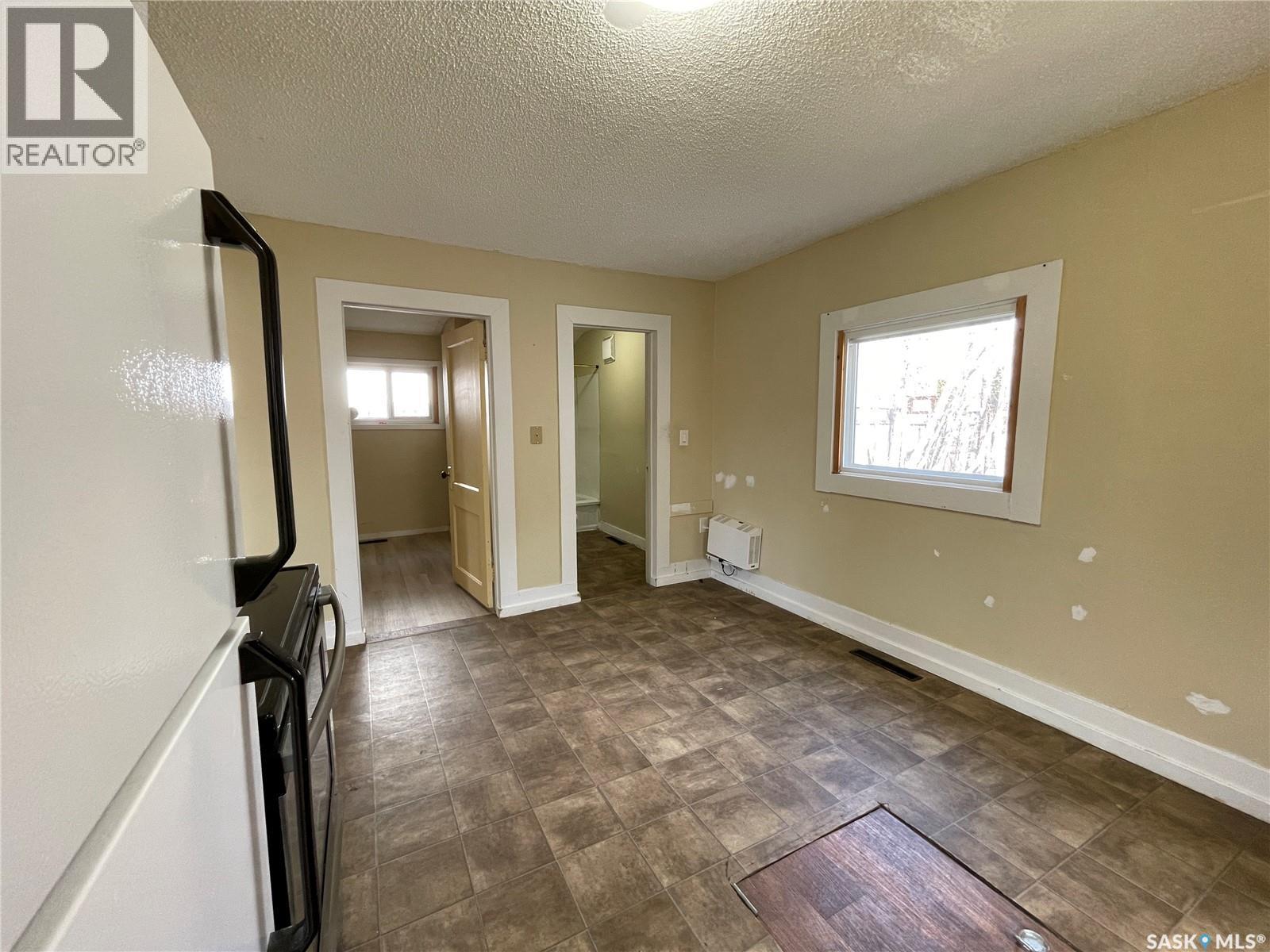 1432 105Th Street, North Battleford, SK - Indoor Photo Showing Other Room