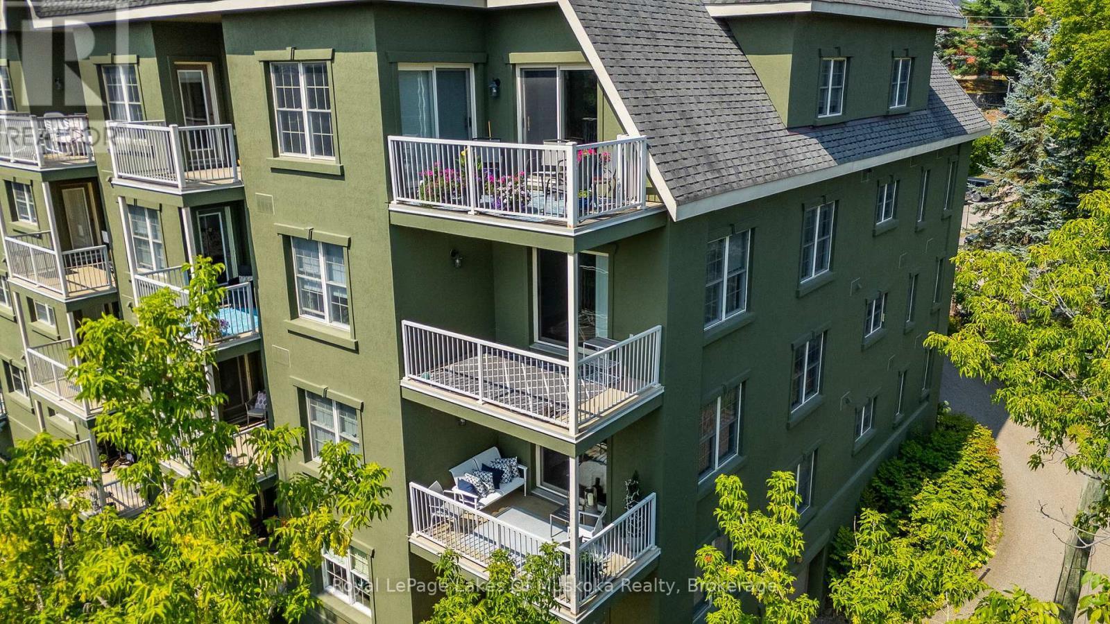 308 - 24 Ontario Street, Bracebridge (Macaulay), ON - Outdoor With Balcony