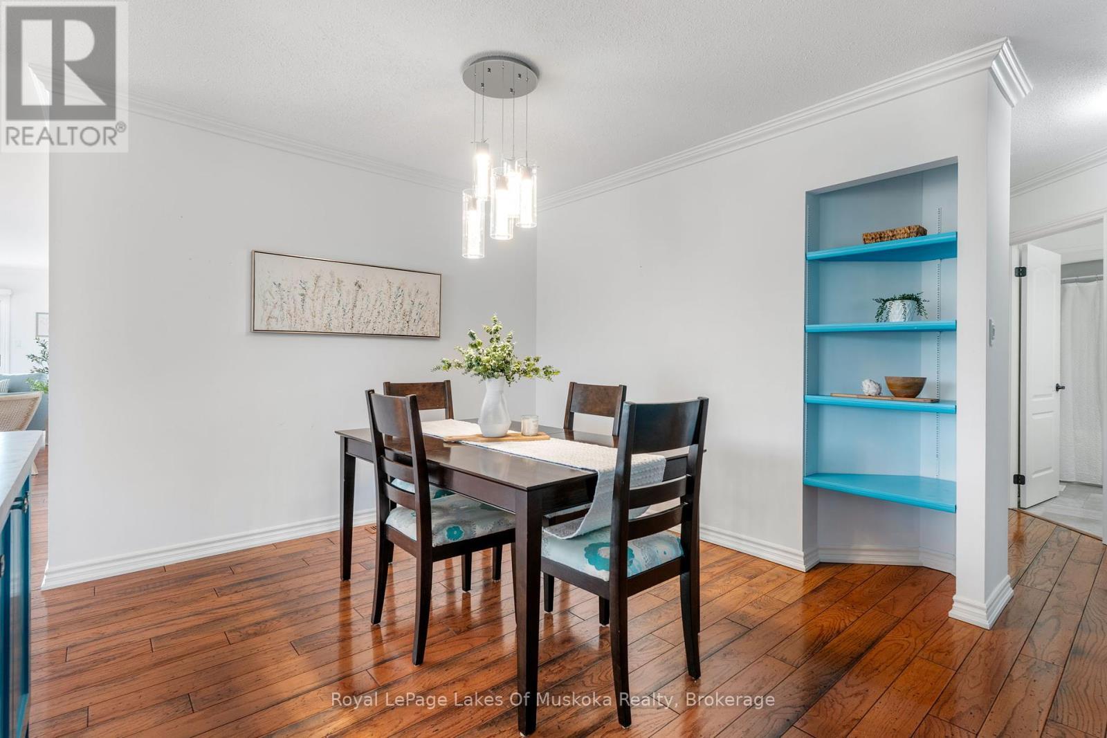 308 - 24 Ontario Street, Bracebridge (Macaulay), ON - Indoor Photo Showing Dining Room