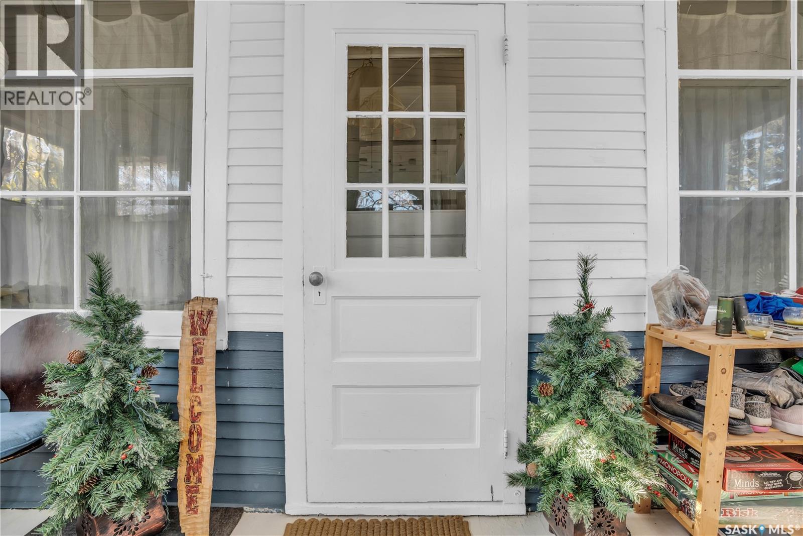 2128 Reynolds Street, Regina, SK - Outdoor With Exterior