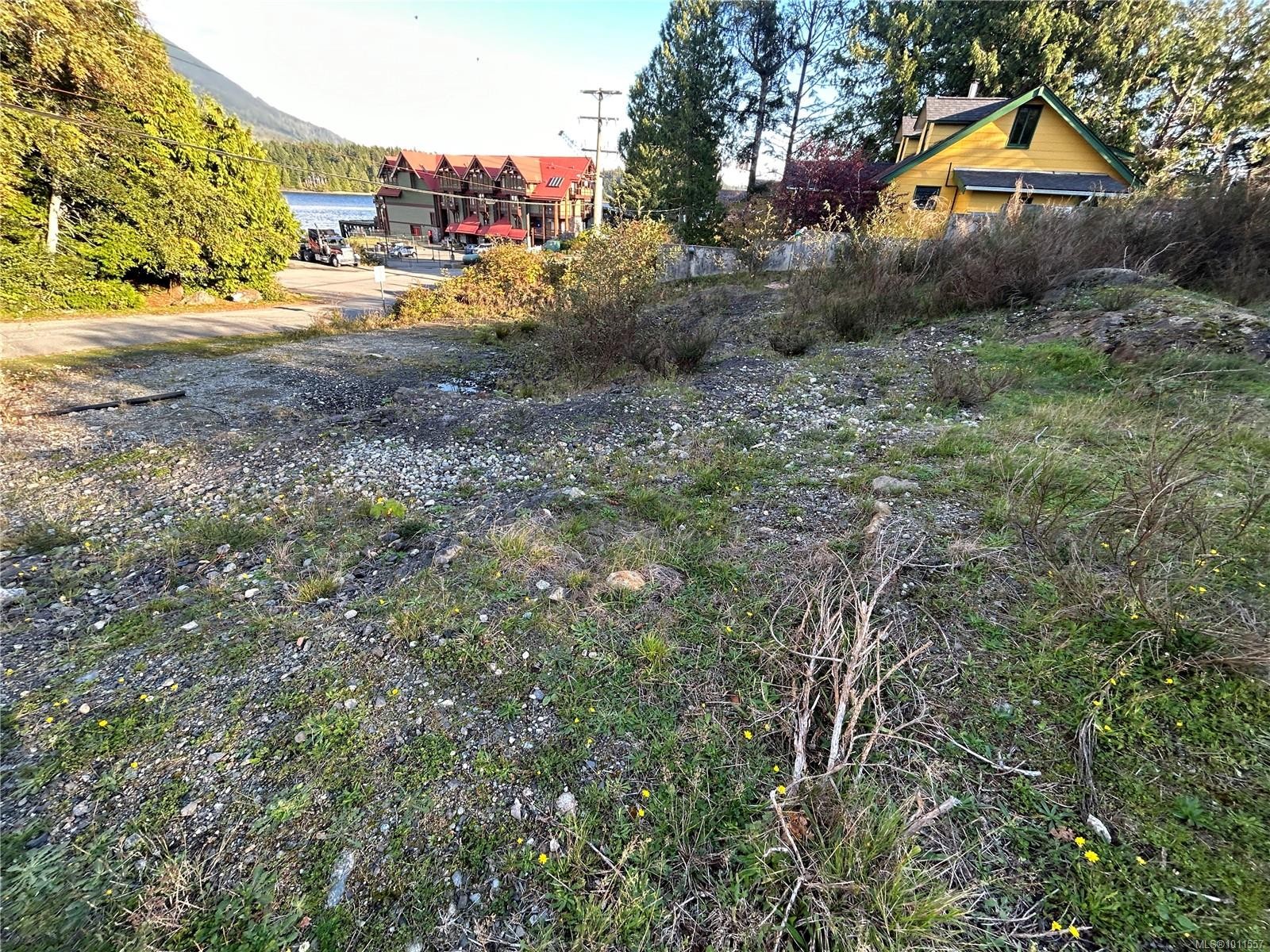 1672 Cedar Rd, Ucluelet, BC