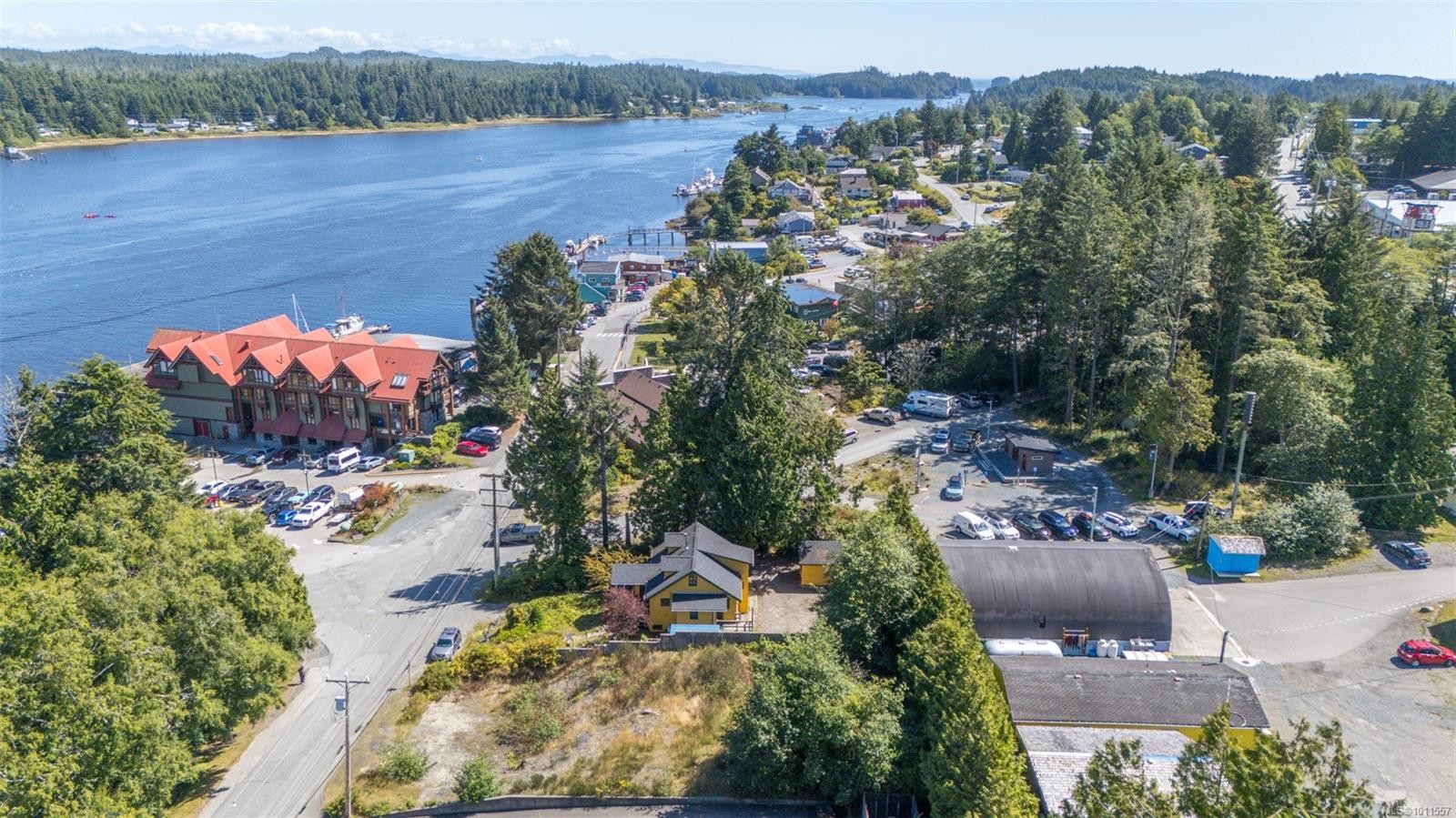 1672 Cedar Rd, Ucluelet, BC