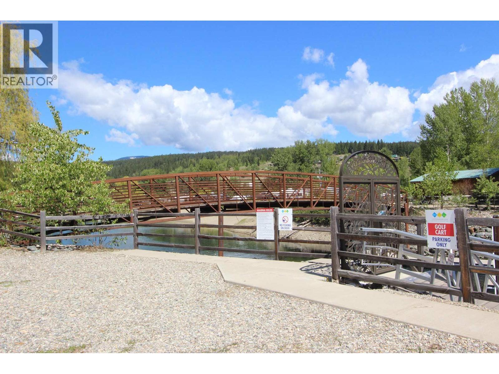 67 Cottonwood Drive, Lee Creek, BC