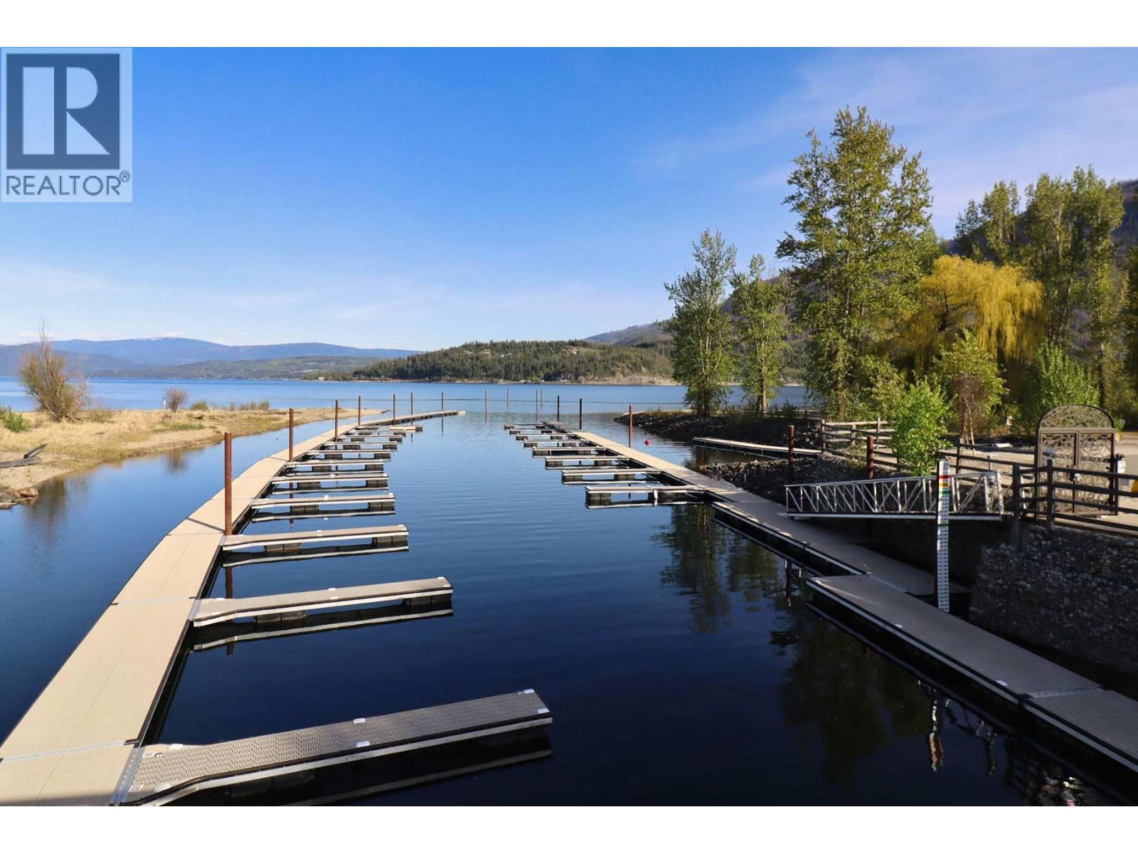 67 Cottonwood Drive, Lee Creek, BC