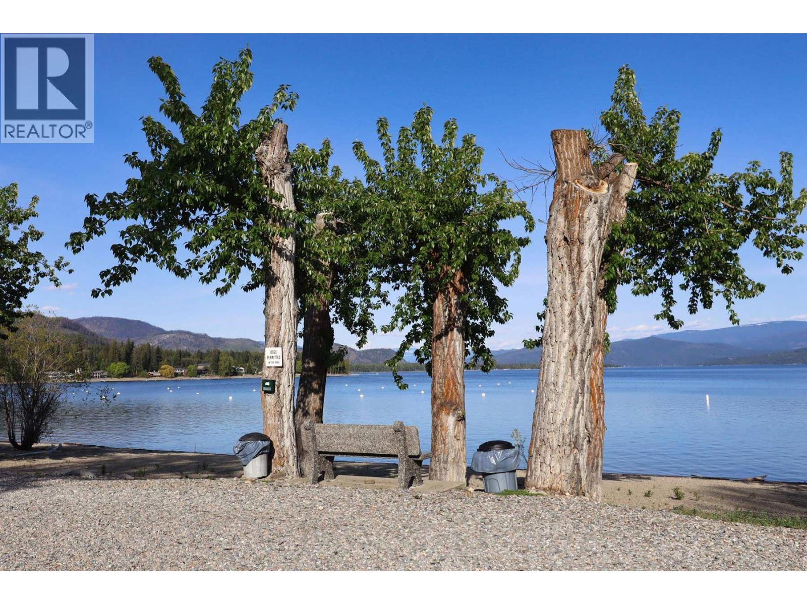 67 Cottonwood Drive, Lee Creek, BC