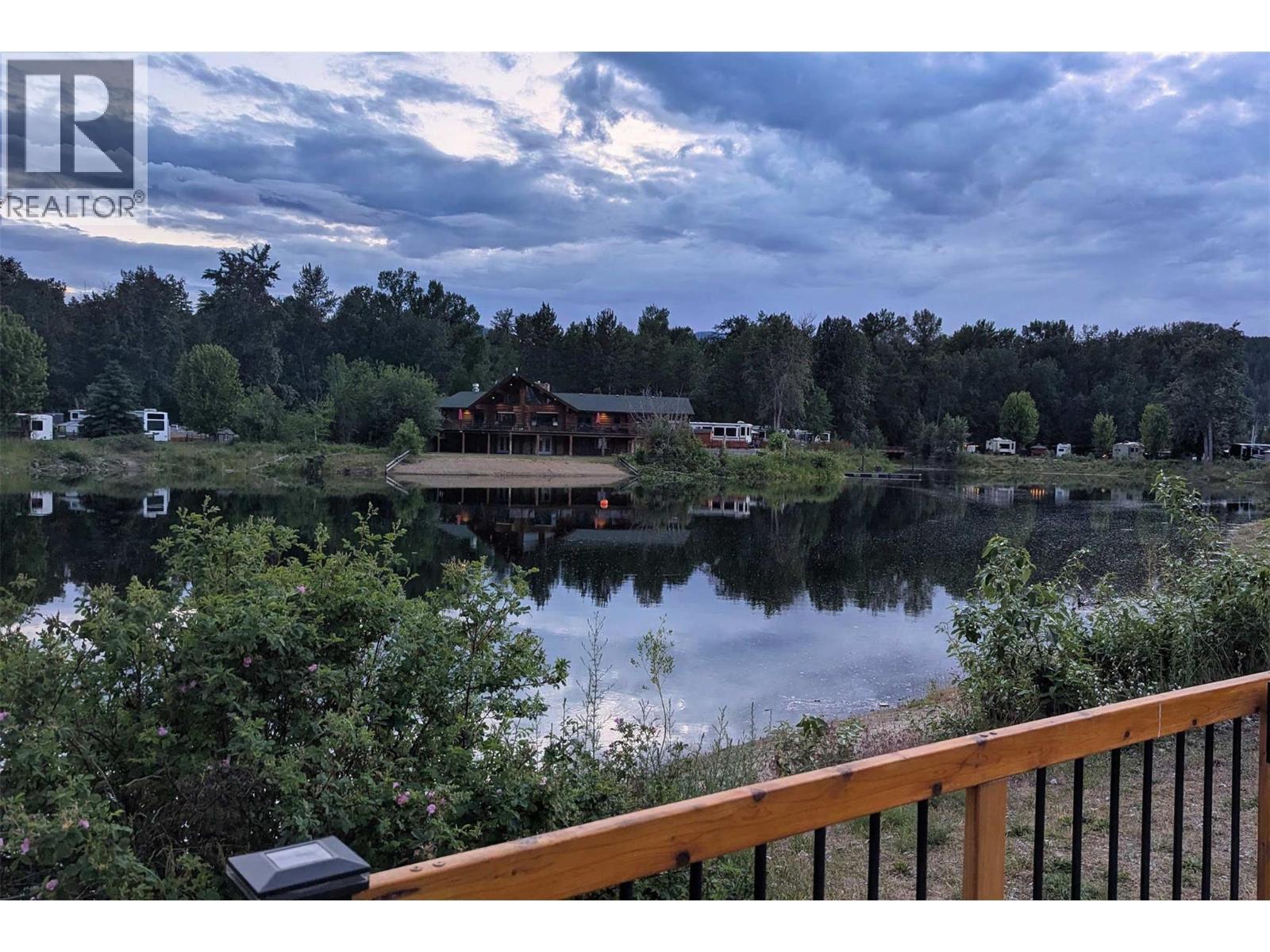 67 Cottonwood Drive, Lee Creek, BC