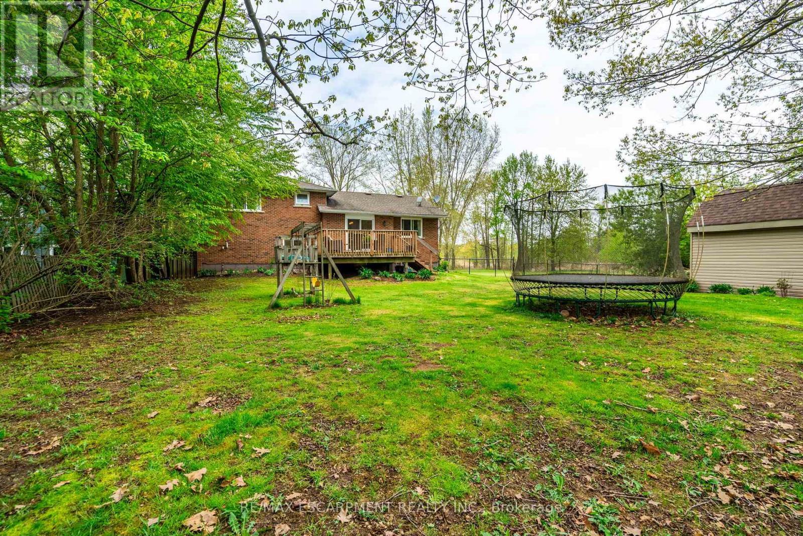 152 Concession 7 Road E, Hamilton, ON - Outdoor With Backyard