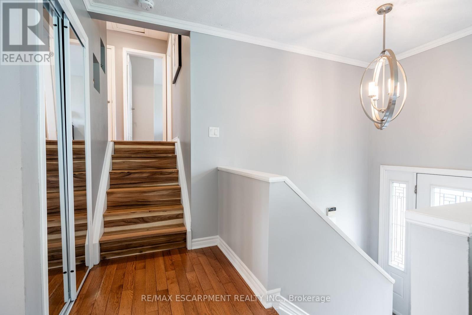 152 Concession 7 Road E, Hamilton, ON - Indoor Photo Showing Other Room