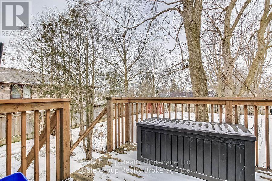 95 Henry Street, Strathroy-Caradoc (Se), ON - Outdoor With Deck Patio Veranda